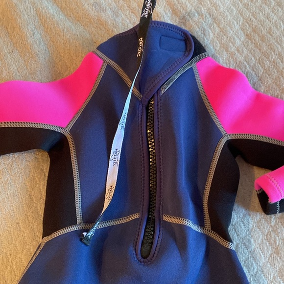 NATYFLY Kids Wetsuit, size XS - Picture 3 of 5